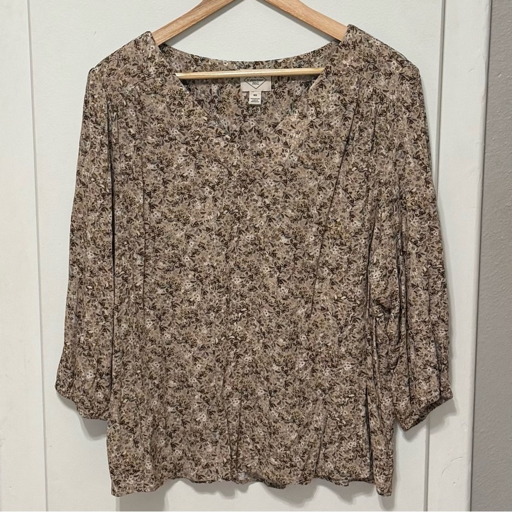 St Johns Bay Top Womens OX Floral V-Neck 3/4 Sleeve Rayon